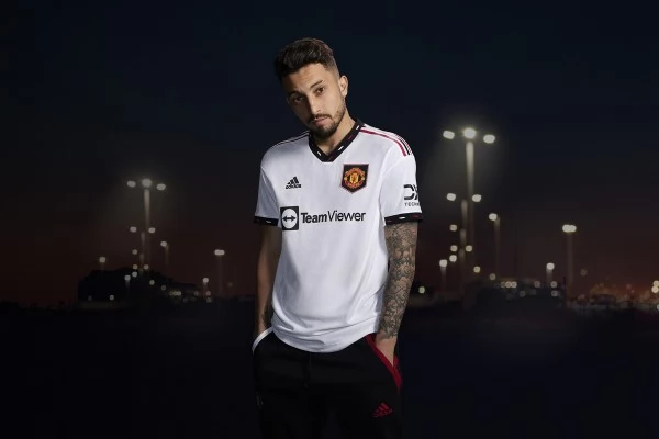 Manchester United Voetbaltenue R. Varane 19 2022-2023 Uitshirt Kids